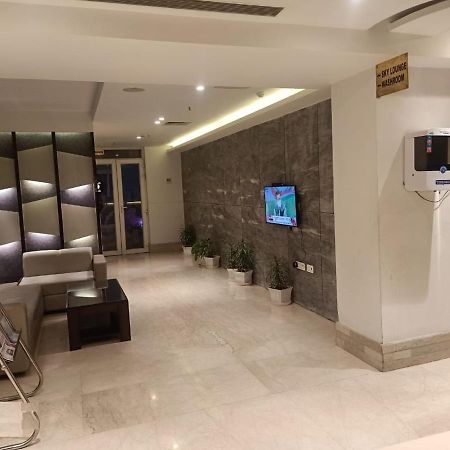 ดิ ออร์ลอฟ โฮเต็ล Hotel Panipat ภายนอก รูปภาพ