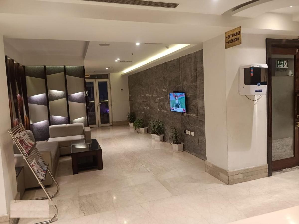 ดิ ออร์ลอฟ โฮเต็ล Hotel Panipat ภายนอก รูปภาพ